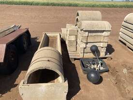 TROUGH - picture0' - Click to enlarge