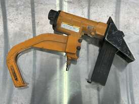 Bostitch Model 3 Flooring Staple Gun - picture0' - Click to enlarge