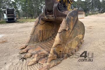 Komatsu PC850-8 Excavator (Steel Tracked)