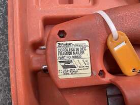 Paslode Framing Nail Gun **UNRESERVED** - picture0' - Click to enlarge