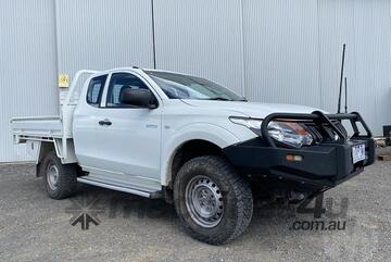 Mitsubishi   MR Triton