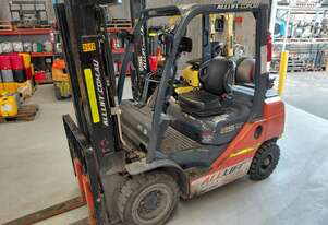 Toyota   2.5t Forklift