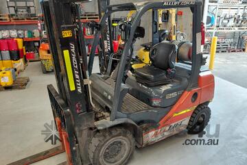 Toyota   2.5t Forklift
