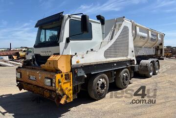 2018 Iveco Stralis 450 EEV Spreader Truck