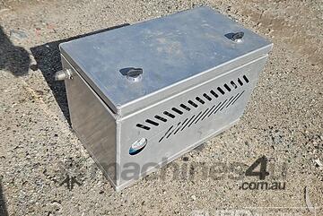 Hydraulic Pump in Steel Box