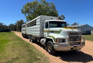 Mack CHR29A with Shanks Pig Trailer - Tandem Axle