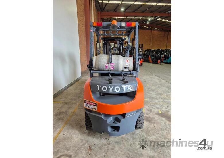Toyota 8FG25 IC Truck - 2.5 tonne
