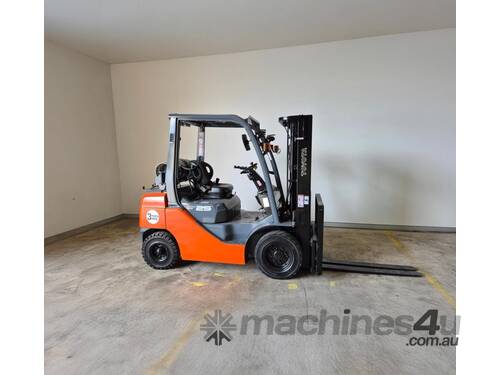 Toyota 8FG25 IC Truck - 2.5 tonne