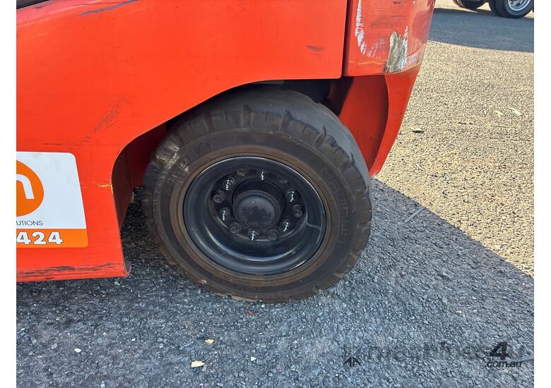 2015 Toyota 8FBN25 Forklift