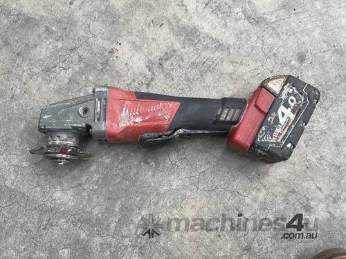 Milwaukee M18 CAG125XPD Cordless Angle Grinder