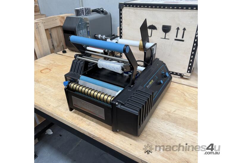 BenchDeluxe Semi-Automatic Labeller