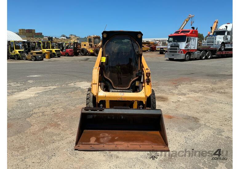 2022 Caterpillar 226D3 Skid Steer