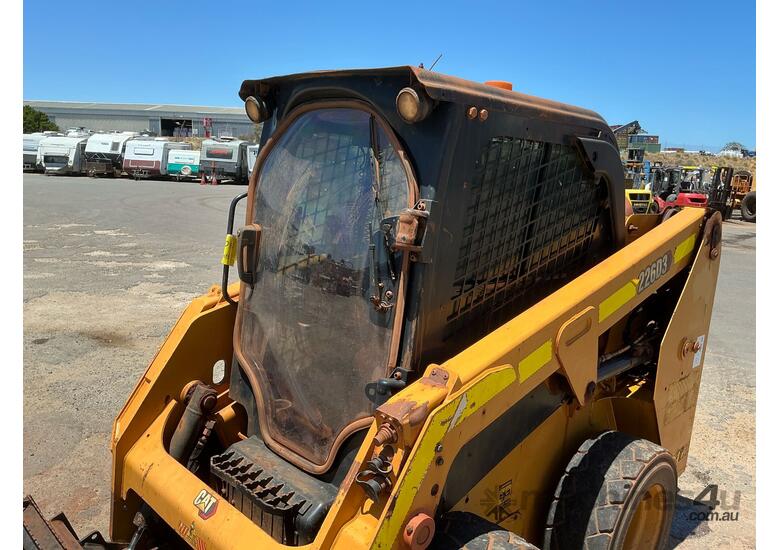 2022 Caterpillar 226D3 Skid Steer