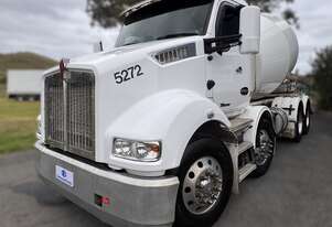 2022 KENWORTH T 360 8 X 4 CONCRETE AGITATOR TRUCK