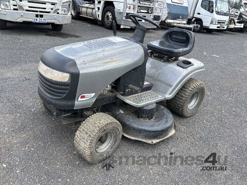 Craftsman LTS1500 Ride On Mower