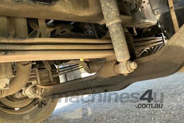 2009 Mitsubishi Fighter Tray Top W/ Hiab Crane