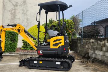 U17 Yuchai Mini Excavator 1.7T with Tilt Hitch