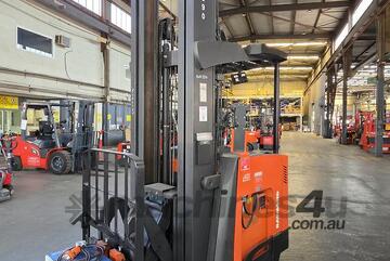 Raymond 772-R45TT Only 2990 genuine working hours