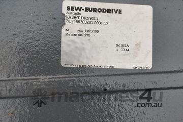 SEW EURODRIVE GEARED MOTOR 1.5 KW