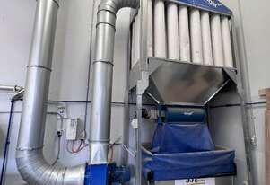 Like New Airtight Dust Extraction unit with duct pipe