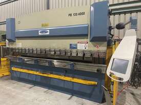 Steelmaster Hydraulic Press Brake - picture0' - Click to enlarge