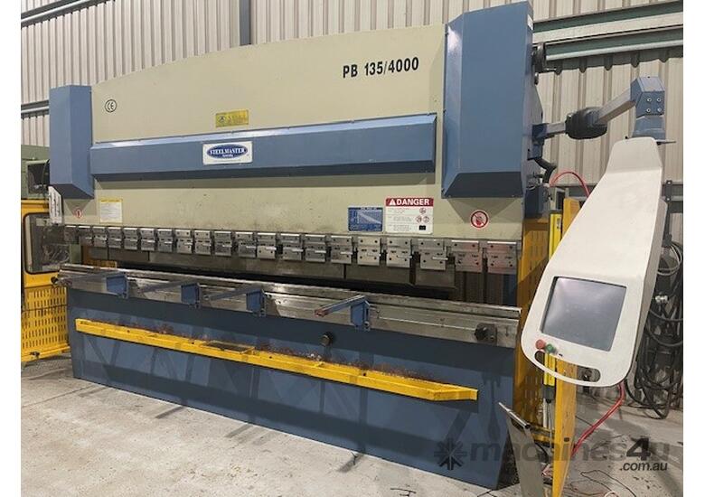 Steelmaster Hydraulic Press Brake