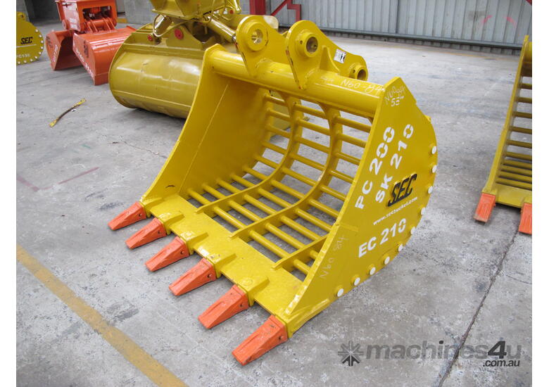 SEC 20 Ton Sieve Bucket for Komatsu PC200/PC220 - Includes Pin, 1500mm Width, 75mm Gap