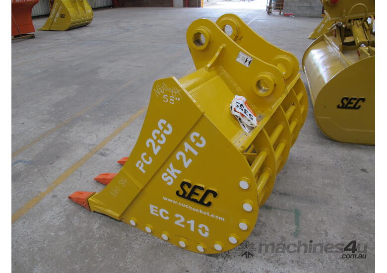 SEC 20 Ton Sieve Bucket for Komatsu PC200/PC220 - Includes Pin, 1500mm Width, 75mm Gap