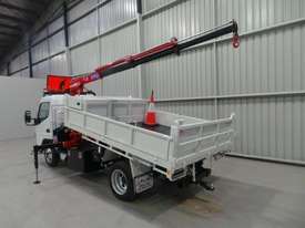 Fuso Canter 515 Crane Truck Truck - picture2' - Click to enlarge