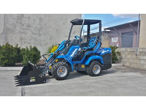 MULTIONE 7.3S TWO SPEED MINI LOADER