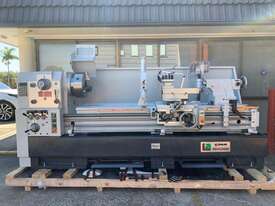 Taiwanese Centre Lathe, Ø 660x2000mm Turning Capacity , Ø 104mm Bore - picture2' - Click to enlarge