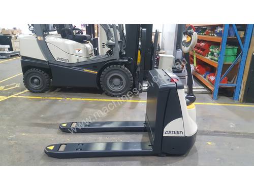 Crown Electric Pallet Mover