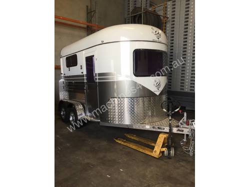 White Horse Tag Horse Float Trailer
