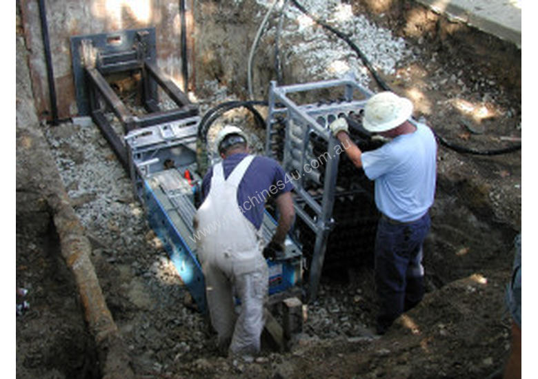 caption NEW GRUNDOBURST PIPE BURSTING SYSTEM