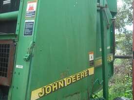 John Deere 466 Round Baler Hay/Forage Equip - picture0' - Click to enlarge