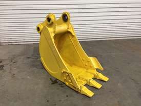 UNUSED 360MM TOOTHED TRENCHING BUCKET TO SUIT 4-6T EXCAVATOR D900 - picture0' - Click to enlarge