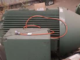 Pope Electric Motor  110 Kw - picture1' - Click to enlarge