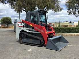 TAKEUCHI TL8 3.8T 75HP AIRCON HYD HITCH DEMO MODEL - picture0' - Click to enlarge