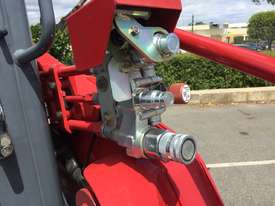 TAKEUCHI TL8 3.8T 75HP AIRCON HYD HITCH DEMO MODEL - picture2' - Click to enlarge