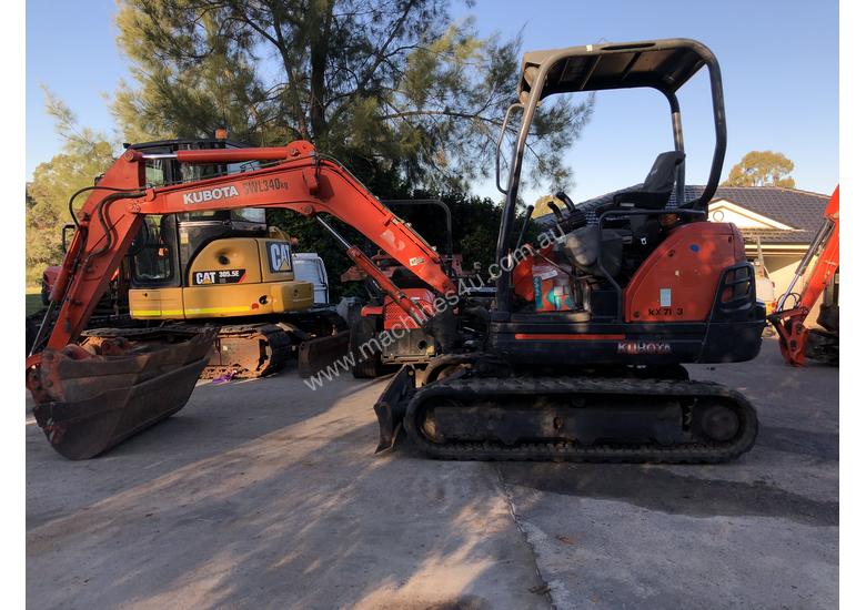 caption SOLD--Kubota KX71-3 2.8Tonne Rubber Tracked, Hyd Quick Hitch, 1200mm Mud, 600mm Bucket