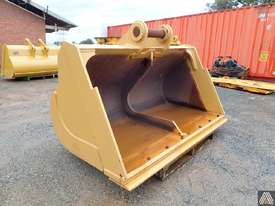 336DL 2120MM BATTER BUCKET - picture0' - Click to enlarge