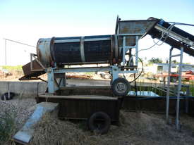 Trommel Screen, complete with conveyor & pump.  - picture0' - Click to enlarge