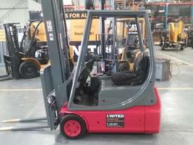 Linde 1.4T Used Electric Forklift E14 - picture0' - Click to enlarge
