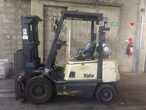 2 Tonne Yale Forklift 