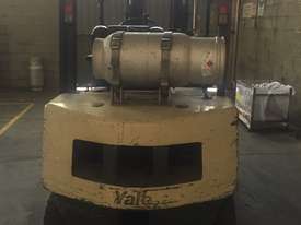 2 Tonne Yale Forklift  - picture1' - Click to enlarge