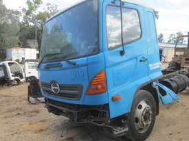 2005 Hino GD1J - Wrecking - Stock ID 1535 - picture0' - Click to enlarge