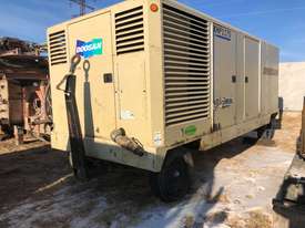 Large Portable High Pressure Air Compressor - picture0' - Click to enlarge