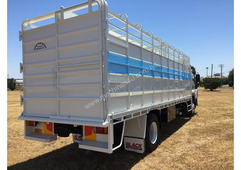 caption Isuzu FVR 165-300 Stock/Cattle crate Truck