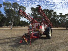 Croplands Pegasus tow-behind sprayer - picture0' - Click to enlarge