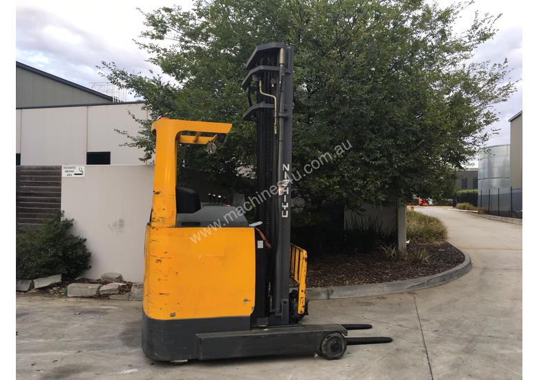 caption 2.0T Battery Electric Sit Down Reach Truck